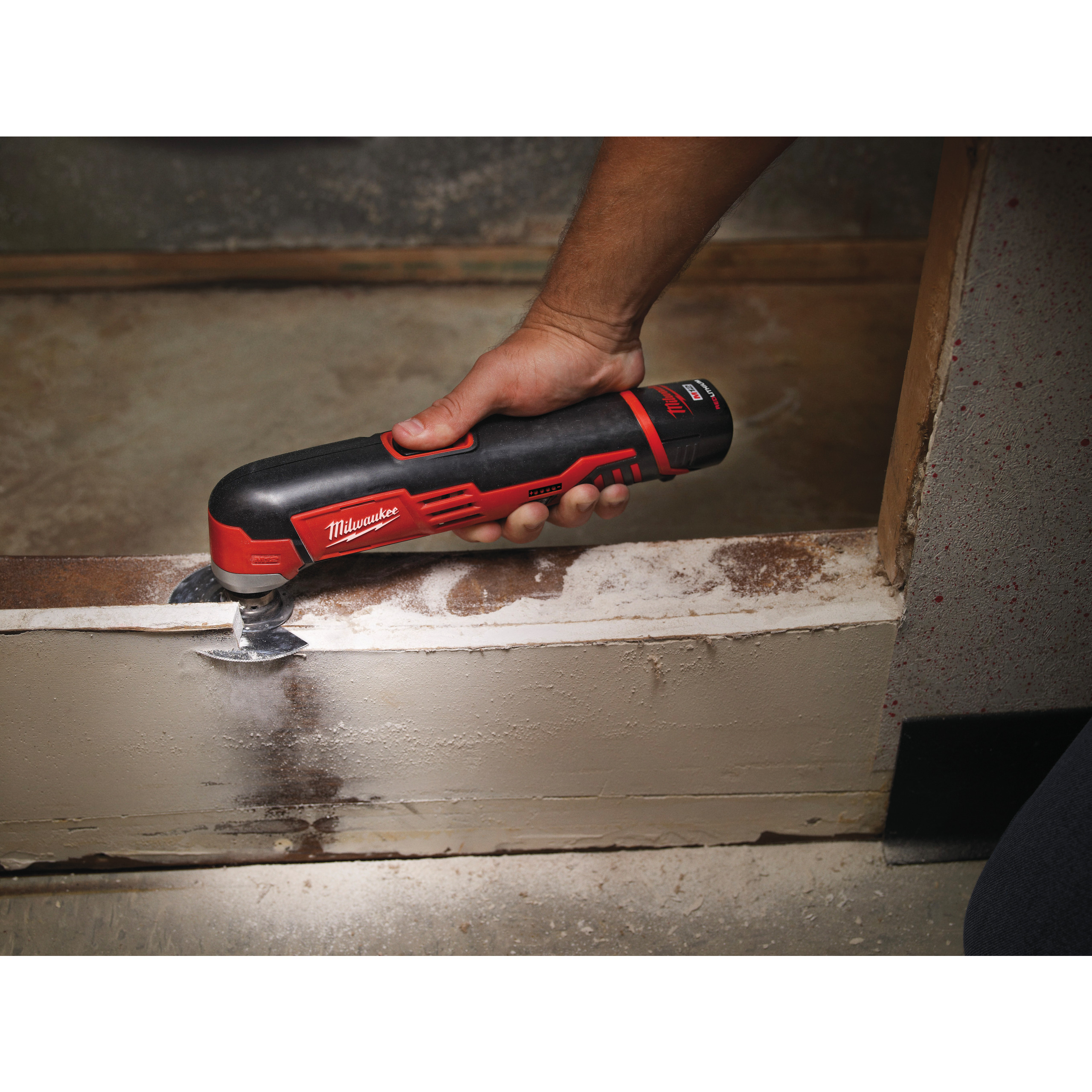 Milwaukee C12Mt-202B Akku-Multitool