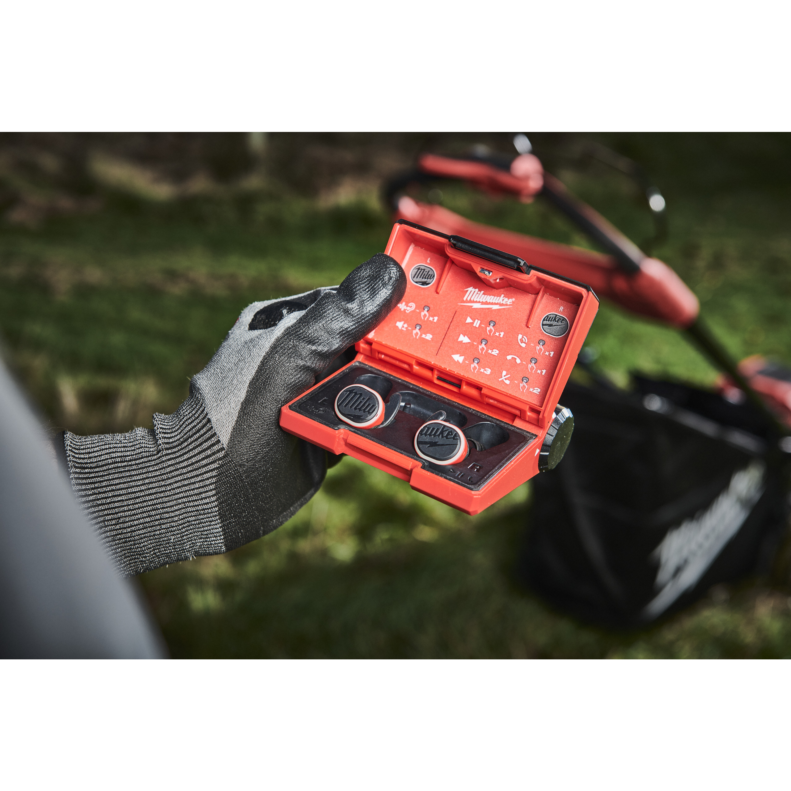 Milwaukee L4RLEPB-301 Bluetooth Gehörschutz