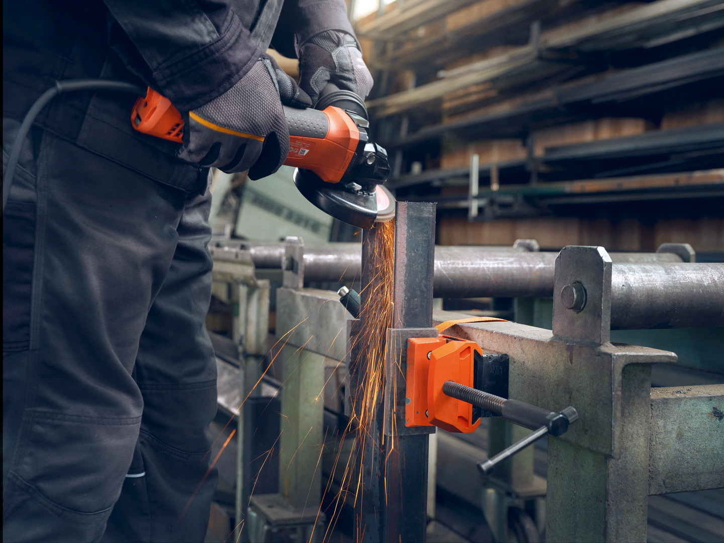 Fein Magnetschraubstock mit Backenbreite von 100 mm ||FEIN VersaMAG Schraubstock Set