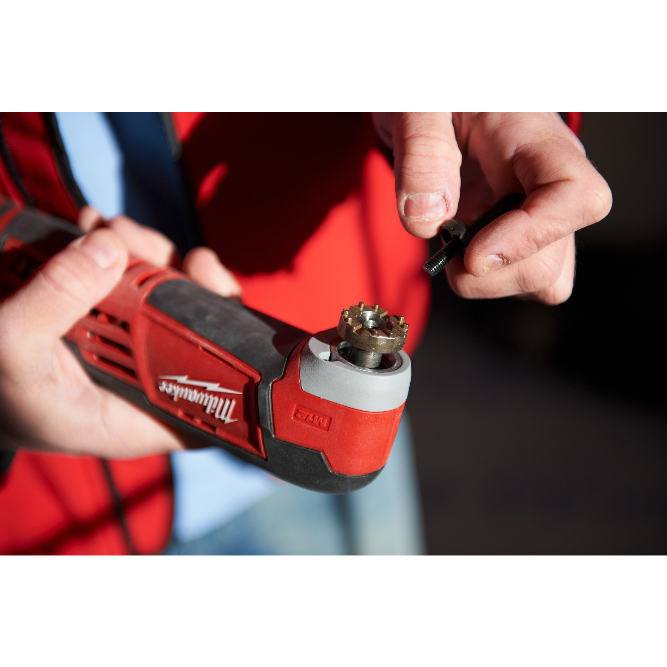 Milwaukee C12Mt-202B Akku-Multitool