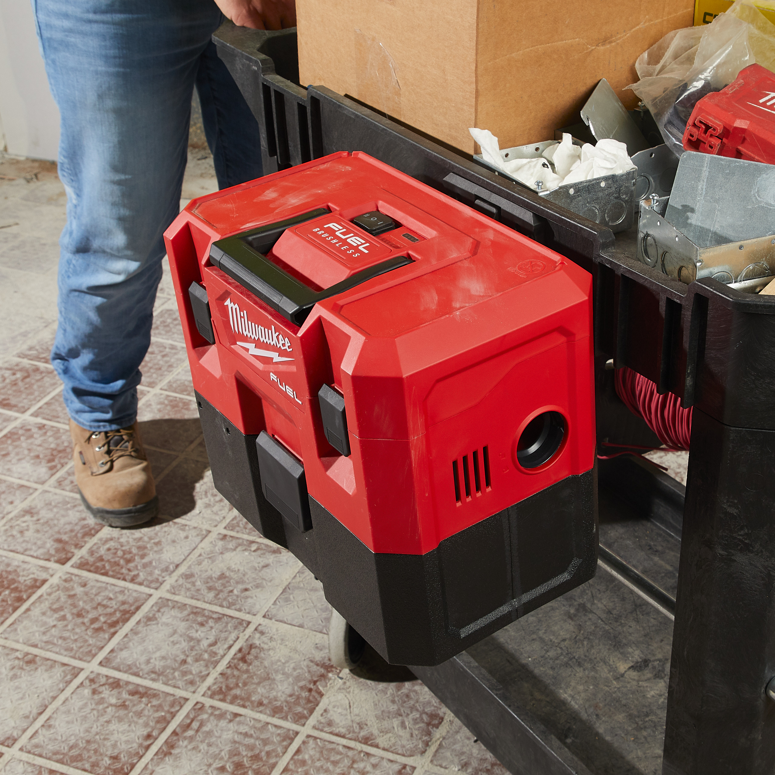 Milwaukee M12FVCL-0 FUEL Ak-Nass/Trockensauger