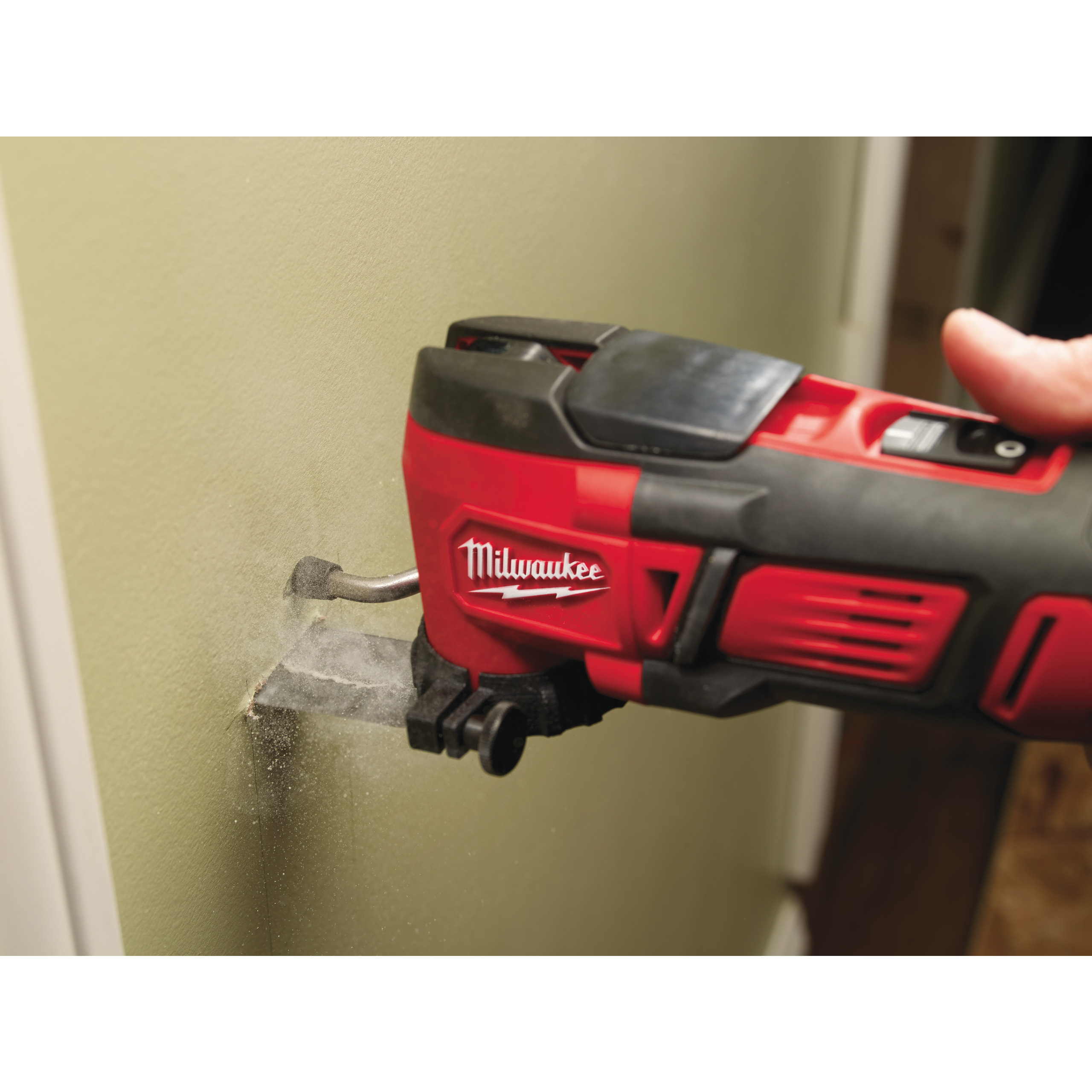 Milwaukee M18Bmt-421C Akku-Multitool